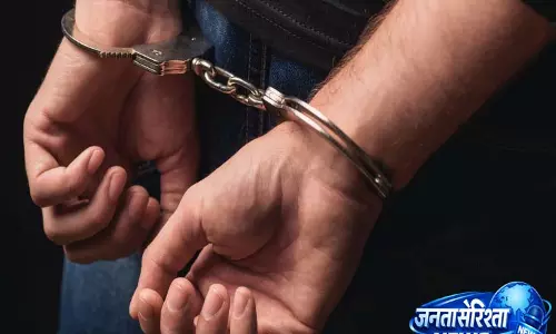 अवैध शराब पर पुलिस की कार्रवाई, दो आरोपी गिरफ्तार, 69 पौवा देशी मदिरा जब्त अवैध शराब पर पुलिस की कार्रवाई, दो आरोपी गिरफ्तार, 69 पौवा देशी मदिरा जब्त