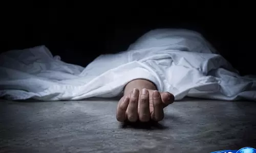 ब्यूटी पार्लर खुलने से पहले मौत, शादी के 7 साल बाद दर्दनाक अंत ब्यूटी पार्लर खुलने से पहले मौत, शादी के 7 साल बाद दर्दनाक अंत