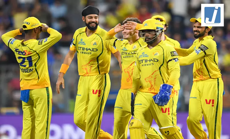 IPL 2026: एमआई पर जीत के साथ पांचवें नंबर पर पहुंची सीएसके, कंबोज के सिर पर सजी पर्पल कैप IPL 2026: एमआई पर जीत के साथ पांचवें नंबर पर पहुंची सीएसके, कंबोज के सिर पर सजी पर्पल कैप