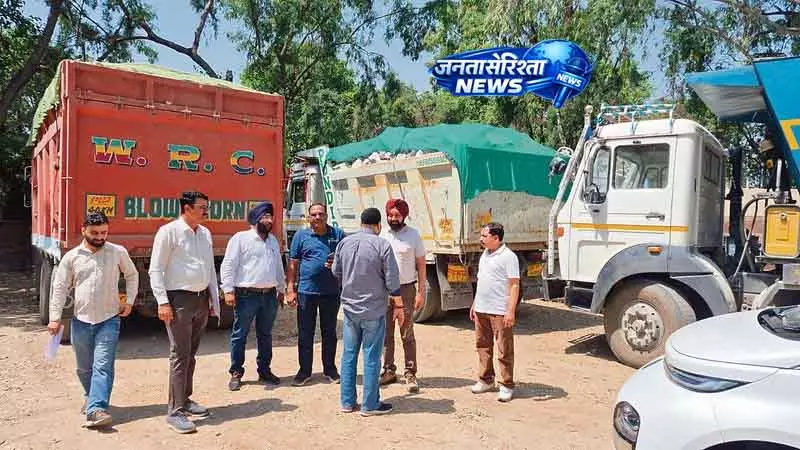 Yamunanagar में CM फ्लाइंग स्क्वायड ने ओवरलोडेड गाड़ियों पर कार्रवाई की Yamunanagar में CM फ्लाइंग स्क्वायड ने ओवरलोडेड गाड़ियों पर कार्रवाई की