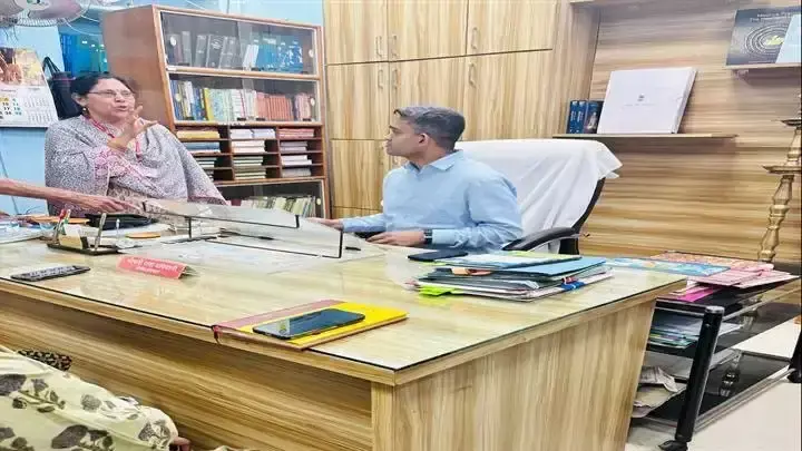 Bhopal: विश्व पुस्तक दिवस पर लाइब्रेरी में खास आयोजन Bhopal: विश्व पुस्तक दिवस पर लाइब्रेरी में खास आयोजन