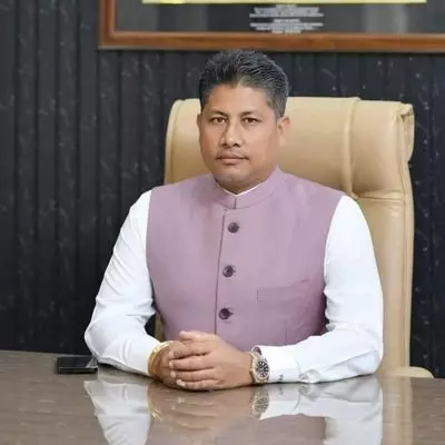 पीयूष हजारिका ने गुवाहाटी हाईकोर्ट के फैसले का किया स्वागत, पवन खेड़ा पर लगाए गंभीर आरोप पीयूष हजारिका ने गुवाहाटी हाईकोर्ट के फैसले का किया स्वागत, पवन खेड़ा पर लगाए गंभीर आरोप