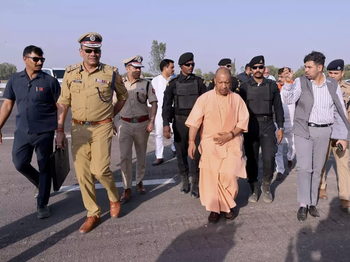 Hardoi: योगी आदित्यनाथ ने स्थलीय निरीक्षण कर परखी तैयारियां Hardoi: योगी आदित्यनाथ ने स्थलीय निरीक्षण कर परखी तैयारियां