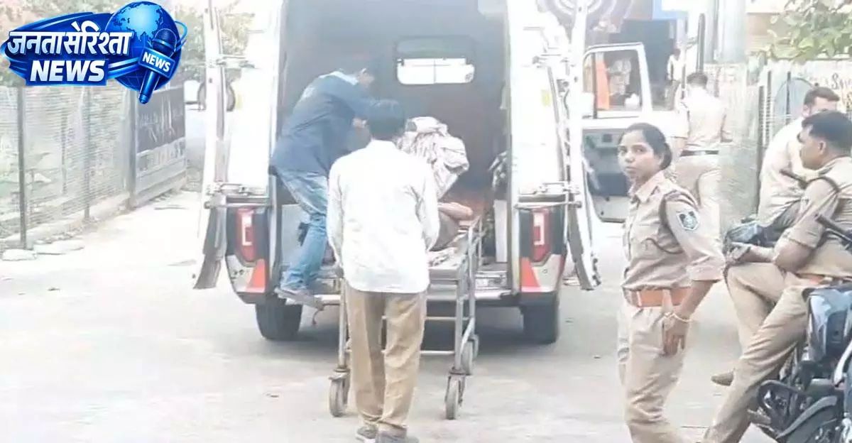 गैस सिलेंडर फटने से दर्दनाक हादसा, पति की मौत, पत्नी गंभीर रूप से घायल गैस सिलेंडर फटने से दर्दनाक हादसा, पति की मौत, पत्नी गंभीर रूप से घायल