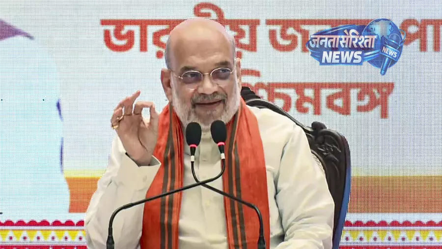 Amit Shah का बंगाल में कड़ा संदेश, मवेशी तस्करी और हिंसा पर सख्त कार्रवाई की बात Amit Shah का बंगाल में कड़ा संदेश, मवेशी तस्करी और हिंसा पर सख्त कार्रवाई की बात