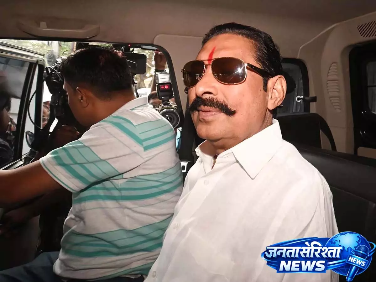 बिहार विधानसभा Floor Test: अनंत सिंह ने तेजस्वी को चुनौती दी, NDA को बहुमत मिला बिहार विधानसभा Floor Test: अनंत सिंह ने तेजस्वी को चुनौती दी, NDA को बहुमत मिला