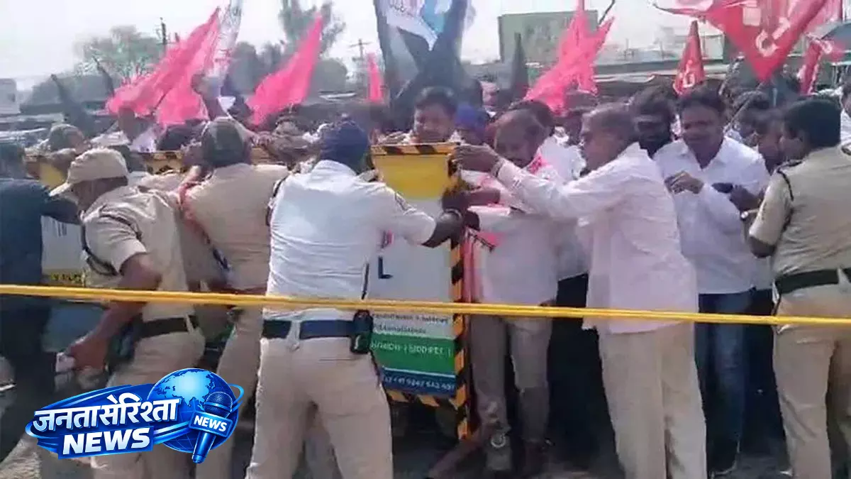 जनगांव RTC डिपो पर धरना, पुलिस से झड़प; ड्राइवर ने आत्महत्या की कोशिश जनगांव RTC डिपो पर धरना, पुलिस से झड़प; ड्राइवर ने आत्महत्या की कोशिश