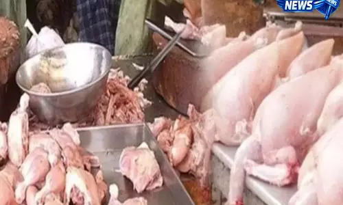 Assam: खाद्य सुरक्षा विभाग ने पाठशाला बाजार में मीट दुकानों पर मारा छापा