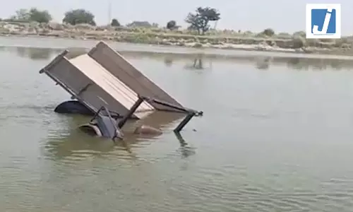 साहस को सलाम! मौत को मात...ऐसे बहादुरी से चार जिंदगियों को बचा लिया गया साहस को सलाम! मौत को मात...ऐसे बहादुरी से चार जिंदगियों को बचा लिया गया