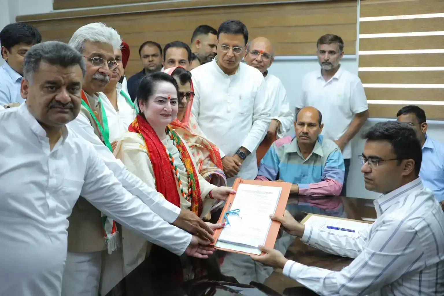 Chandigarh: पंचकूला चुनाव में कांग्रेस की अंदरूनी खींचतान Chandigarh: पंचकूला चुनाव में कांग्रेस की अंदरूनी खींचतान