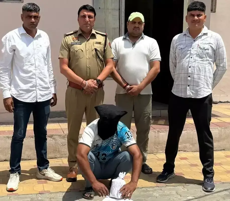 Kaithal: ड्रग तस्करी का मुख्य आरोपी पुलिस के हत्थे चढ़ा Kaithal: ड्रग तस्करी का मुख्य आरोपी पुलिस के हत्थे चढ़ा