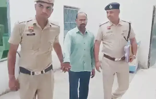 Sonipat: 25 लाख की ठगी करने वाला गिरोह बेनकाब Sonipat: 25 लाख की ठगी करने वाला गिरोह बेनकाब