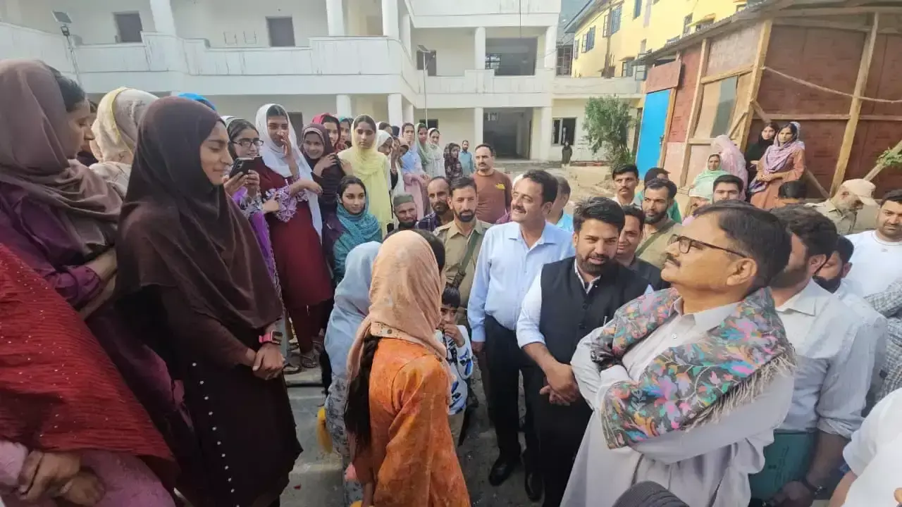 Doda: डोडा में निरीक्षण के दौरान सुधार के आदेश