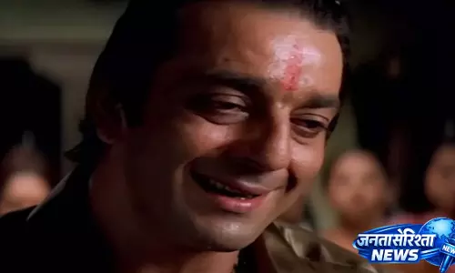 Sanjay Dutt रघु के रोल में लौटे, मुन्ना भाई के लिए हिरानी को सपोर्ट किया Sanjay Dutt रघु के रोल में लौटे, मुन्ना भाई के लिए हिरानी को सपोर्ट किया