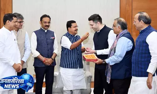 Raghav Chadha के नेतृत्व वाले 7 MP ने AAP छोड़ा, BJP में किया शामिल Raghav Chadha के नेतृत्व वाले 7 MP ने AAP छोड़ा, BJP में किया शामिल