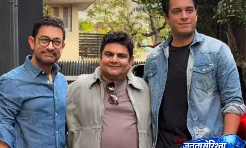 आमिर खान, जुनैद खान ने Ek Din vs Dhabkaaro क्लैश से पहले देवेन भोजानी का समर्थन किया
