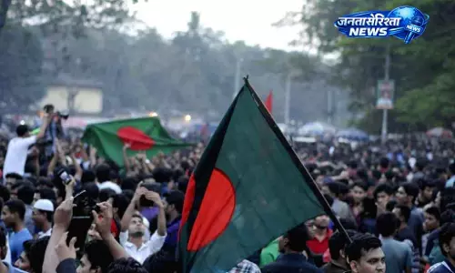 Bangladeshs में बढ़ते ऋण संकट से आर्थिक मुश्किलें बढ़ीं Bangladeshs में बढ़ते ऋण संकट से आर्थिक मुश्किलें बढ़ीं