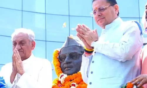 Dehradun: मुख्यमंत्री धामी ने बहुगुणा को जयंती पर श्रद्धांजलि दी