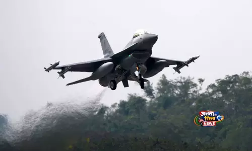 Taiwan ने अपने आसपास चीनी विमानों की 8 उड़ानें और 7 जहाज़ों का पता लगाया।
