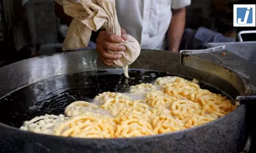 बकाया पैसे मांगने पर हलवाई के दोनों हाथ काटने की कोशिश, आरोपी गिरफ्तार बकाया पैसे मांगने पर हलवाई के दोनों हाथ काटने की कोशिश, आरोपी गिरफ्तार