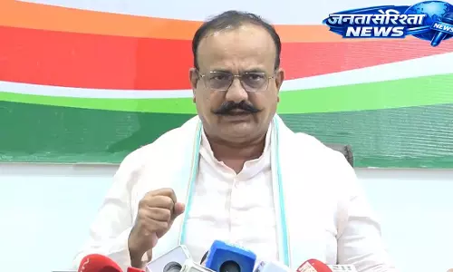 Congress Chief ने धीरेंद्र शास्त्री पर शिवाजी महाराज का अपमान करने का आरोप लगाया Congress Chief ने धीरेंद्र शास्त्री पर शिवाजी महाराज का अपमान करने का आरोप लगाया