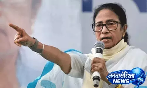 हिंसा भड़काने के लिए केंद्रीय गृह मंत्री के खिलाफ केस दर्ज करेंगी: Mamata Banerjee हिंसा भड़काने के लिए केंद्रीय गृह मंत्री के खिलाफ केस दर्ज करेंगी: Mamata Banerjee