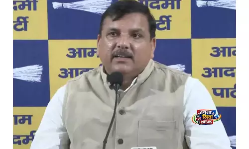 संजय सिंह ने AAP सांसदों के BJP में शामिल होने को असंवैधानिक बताया, राज्यसभा सभापति से कार्रवाई की मांग की संजय सिंह ने AAP सांसदों के BJP में शामिल होने को असंवैधानिक बताया, राज्यसभा सभापति से कार्रवाई की मांग की