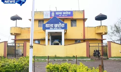 खरोरा में कॉलेज छात्रा का शव पेड़ पर मिला, हत्या या आत्महत्या की जांच जारी खरोरा में कॉलेज छात्रा का शव पेड़ पर मिला, हत्या या आत्महत्या की जांच जारी