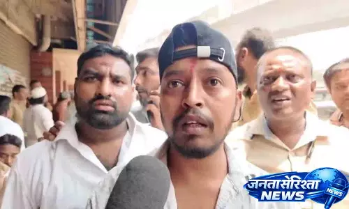 राहुल गांधी जैसे लोग सिर्फ ऑटो में बैठकर दिखावा करते हैं: Auto driver राहुल गांधी जैसे लोग सिर्फ ऑटो में बैठकर दिखावा करते हैं: Auto driver