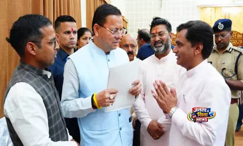 उत्तराखंड: CM धामी ने जनसुनवाई की, समय-सीमा के भीतर शिकायतों के निवारण के दिए निर्देश