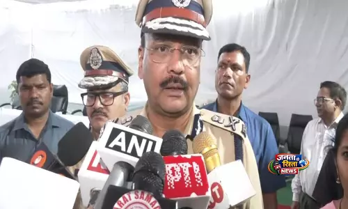 Telangana में 47 माओवादी कैडरों का आत्मसमर्पण, पुलिस ने शांति बहाली का किया दावा Telangana में 47 माओवादी कैडरों का आत्मसमर्पण, पुलिस ने शांति बहाली का किया दावा
