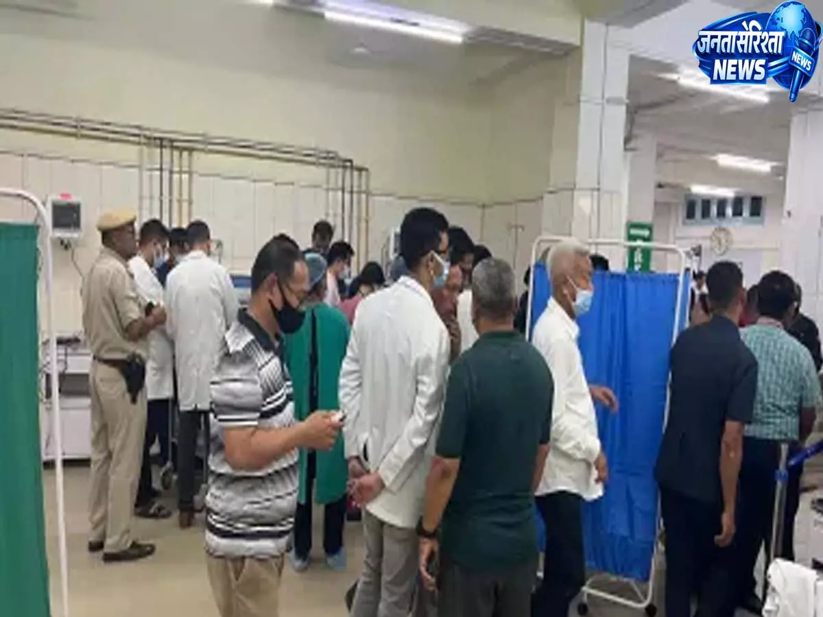 Manipur: उखरुल हमले में घायल दो लोगों को एयरलिफ्ट कर इंफाल लाया गया Manipur: उखरुल हमले में घायल दो लोगों को एयरलिफ्ट कर इंफाल लाया गया