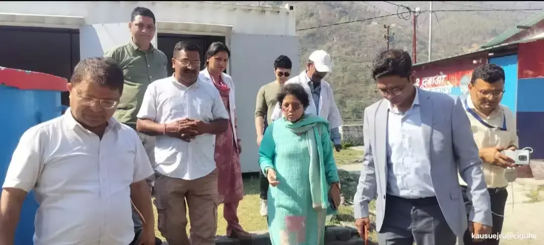 Chamoli: बद्रीनाथ यात्रा मार्ग पर स्वास्थ्य व्यवस्थाओं की जांच Chamoli: बद्रीनाथ यात्रा मार्ग पर स्वास्थ्य व्यवस्थाओं की जांच