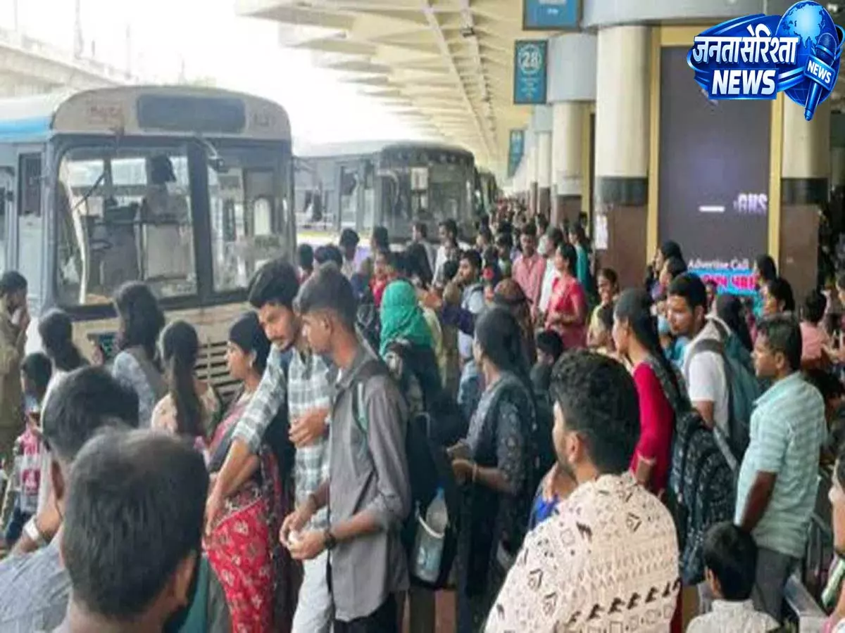 Hyderabad: TSRTC हड़ताल खत्म, तेलंगाना में 100% बस सेवाएं फिर से शुरू Hyderabad: TSRTC हड़ताल खत्म, तेलंगाना में 100% बस सेवाएं फिर से शुरू