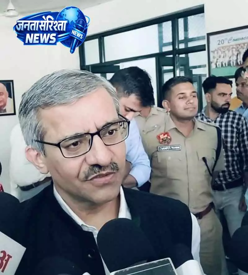 Kurukshetra शिक्षा मंत्रालय के सचिव ने सुसाइड प्रभावित NIT का दौरा किया Kurukshetra शिक्षा मंत्रालय के सचिव ने सुसाइड प्रभावित NIT का दौरा किया