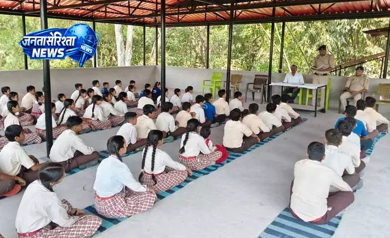 Dehra में कानूनी और डिजिटल शिक्षा के लिए पुलिस की अनूठी पहल Dehra में कानूनी और डिजिटल शिक्षा के लिए पुलिस की अनूठी पहल