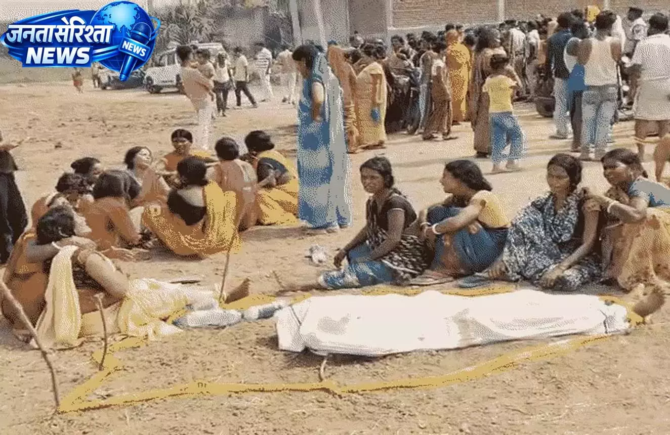 भोज में गया 15 वर्षीय बच्चा लापता, सुबह जंगल में मिला गला रेता शव भोज में गया 15 वर्षीय बच्चा लापता, सुबह जंगल में मिला गला रेता शव