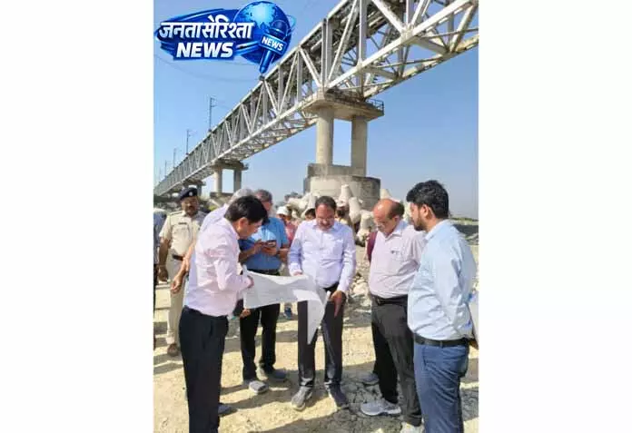 Ravi Bridge का सुरक्षा और संरचना निरीक्षण, रेलवे की टीम ने किया दौरा Ravi Bridge का सुरक्षा और संरचना निरीक्षण, रेलवे की टीम ने किया दौरा
