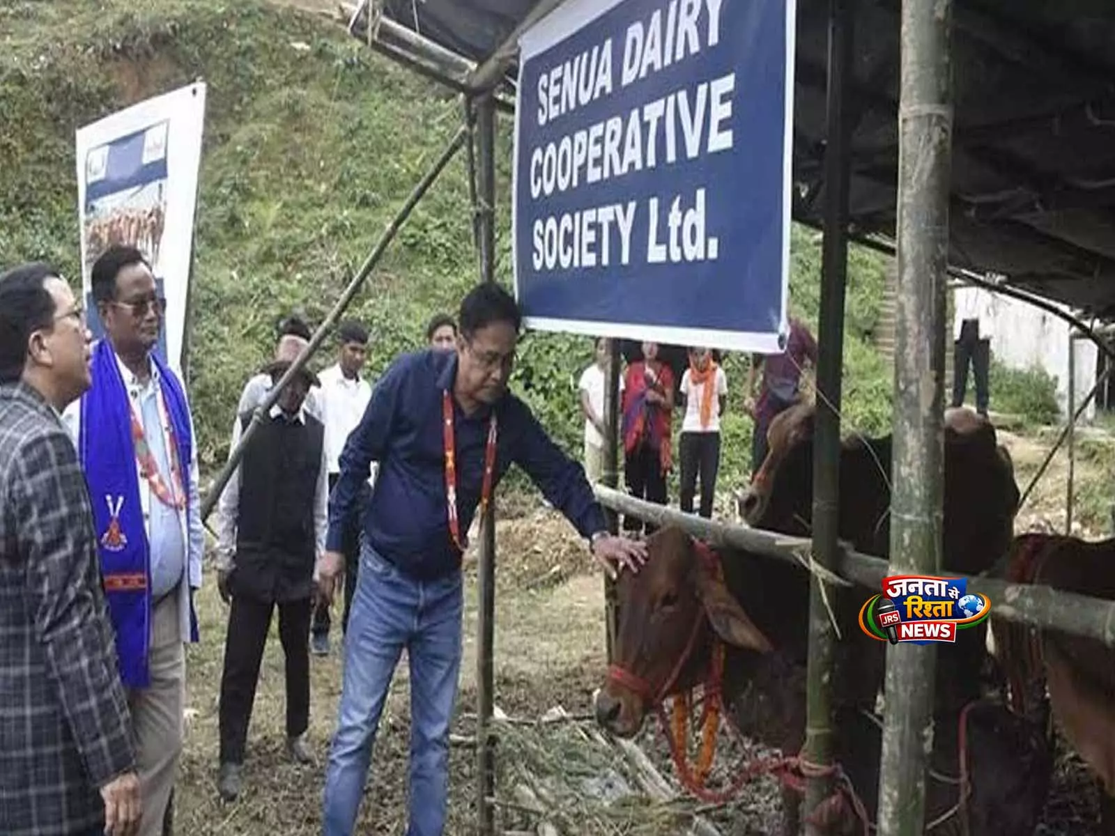 Arunachal: लोंगडिंग के किसानों को साहीवाल मवेशी वितरित किए गए Arunachal: लोंगडिंग के किसानों को साहीवाल मवेशी वितरित किए गए