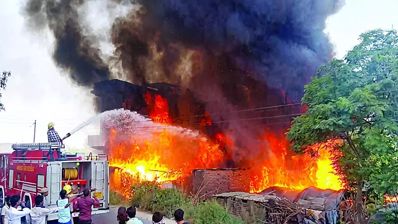 ऊना के लालसिंगी में 29 झुग्गियां राख ऊना के लालसिंगी में 29 झुग्गियां राख