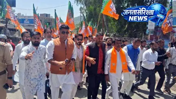 Jammu में एनएलयू स्थापना के लिए भाजयुमो का जोरदार प्रदर्शन Jammu में एनएलयू स्थापना के लिए भाजयुमो का जोरदार प्रदर्शन