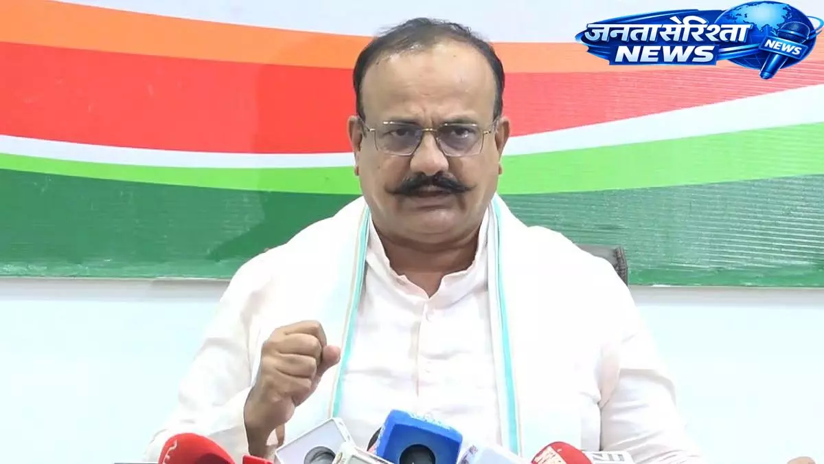 Congress Chief ने धीरेंद्र शास्त्री पर शिवाजी महाराज का अपमान करने का आरोप लगाया Congress Chief ने धीरेंद्र शास्त्री पर शिवाजी महाराज का अपमान करने का आरोप लगाया