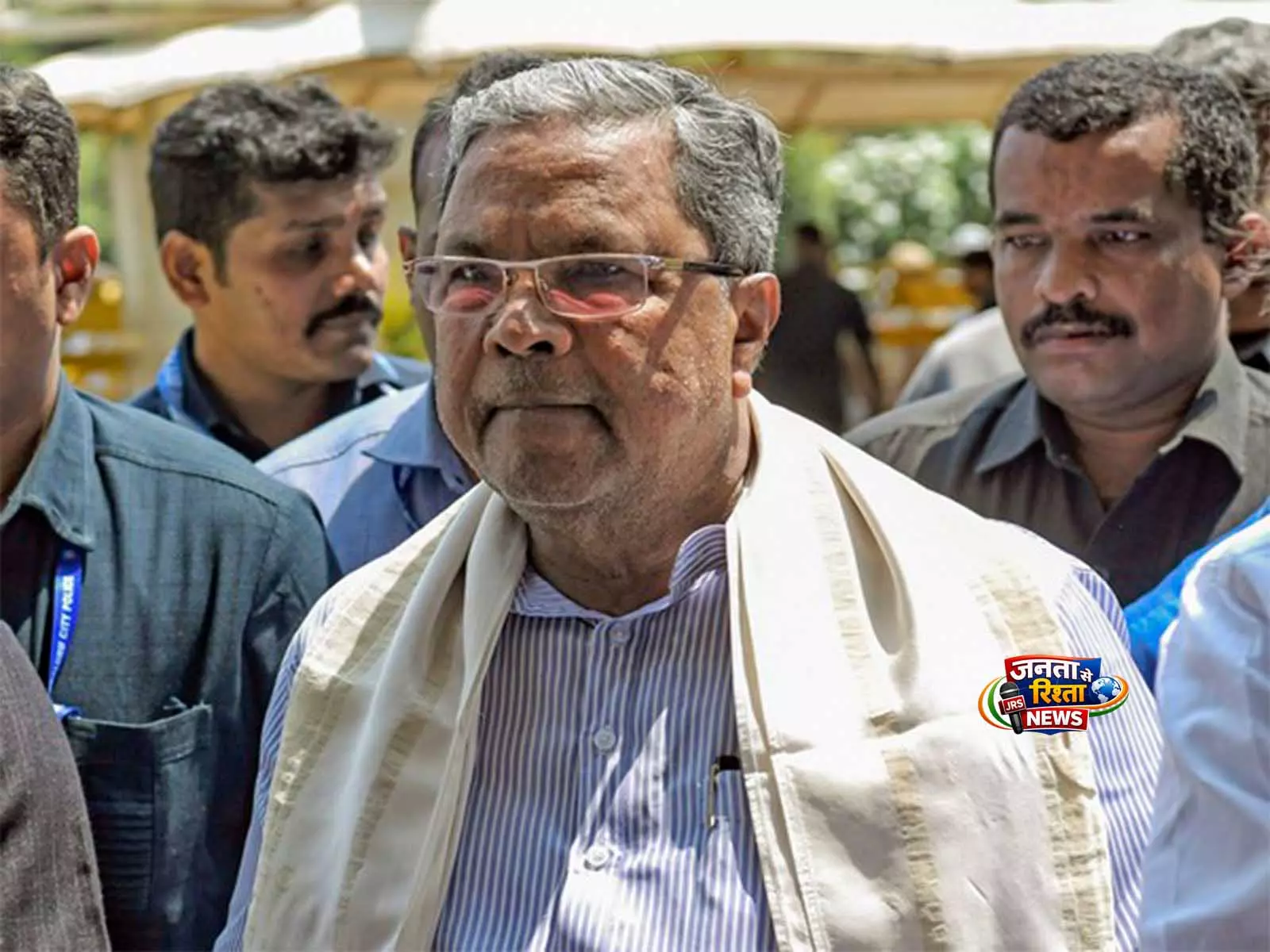 Karnataka में आंतरिक आरक्षण का बंटवारा घोषित, सिद्धारमैया ने दी जानकारी Karnataka में आंतरिक आरक्षण का बंटवारा घोषित, सिद्धारमैया ने दी जानकारी