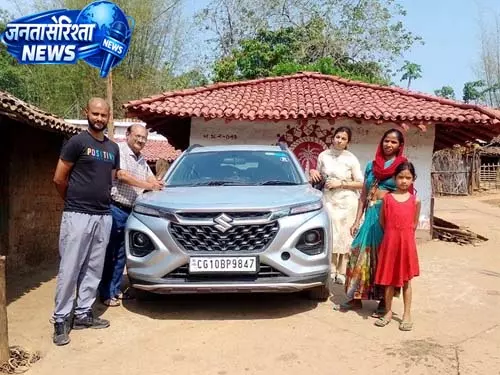 जशपुर का केरे गांव बन रहा ग्रामीण पर्यटन का नया केंद्र, होमस्टे मॉडल से बढ़ी पहचान जशपुर का केरे गांव बन रहा ग्रामीण पर्यटन का नया केंद्र, होमस्टे मॉडल से बढ़ी पहचान