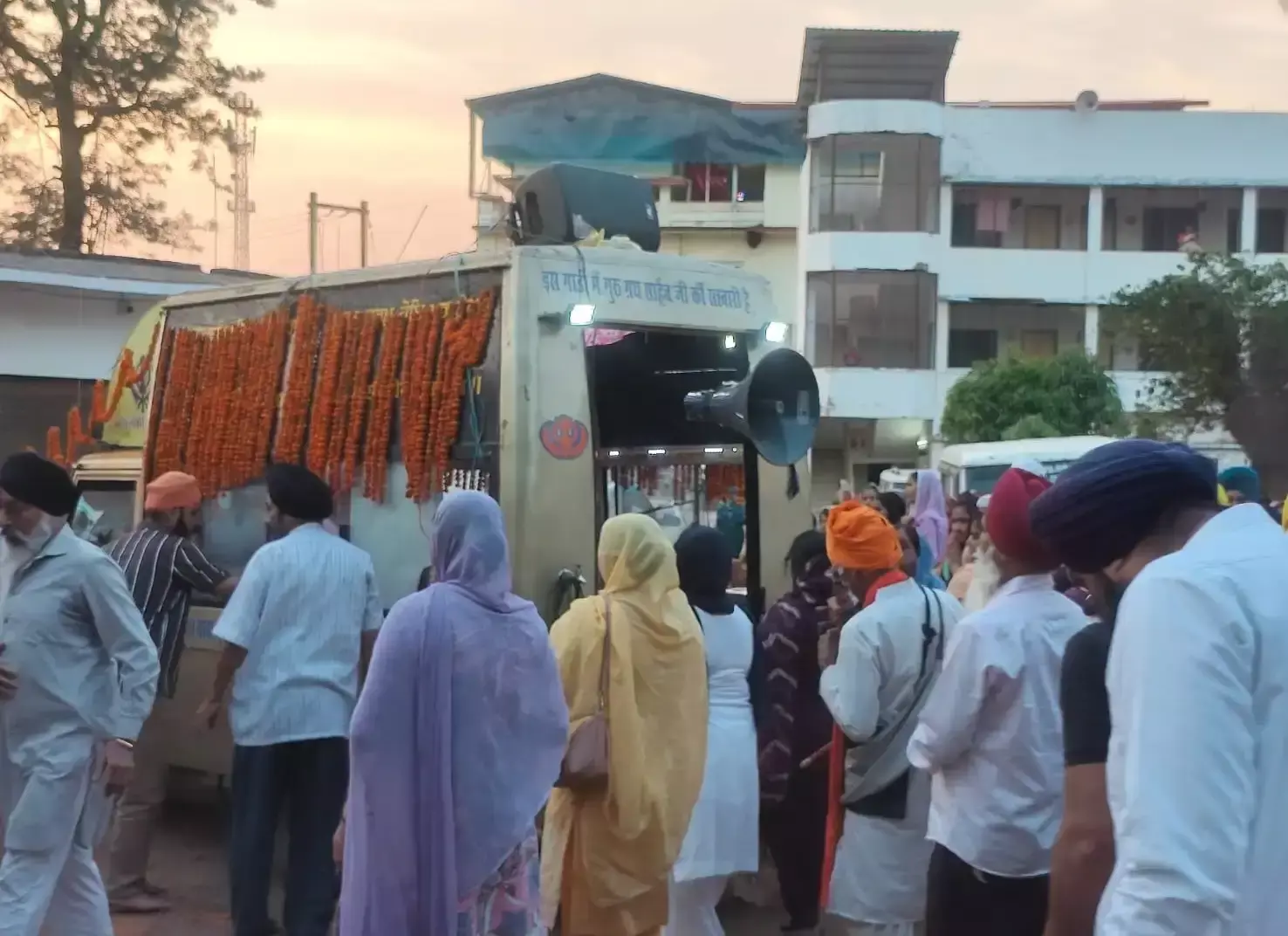 Anuppur: दो दिवसीय बैसाखी उत्सव का आगाज, कीर्तन से माहौल भक्तिमय Anuppur: दो दिवसीय बैसाखी उत्सव का आगाज, कीर्तन से माहौल भक्तिमय