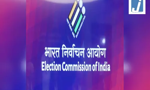 पश्चिम बंगाल में दूसरे चरण से पहले चुनाव आयोग सख्त, अधिकारियों को दिए दिशा निर्देश पश्चिम बंगाल में दूसरे चरण से पहले चुनाव आयोग सख्त, अधिकारियों को दिए दिशा निर्देश