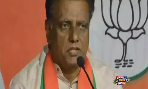रेवंत रेड्डी, KCR की बेटी K कविता को फंडिंग कर रहे हैं: TRS के लॉन्च पर BJP नेता NV सुभाष रेवंत रेड्डी, KCR की बेटी K कविता को फंडिंग कर रहे हैं: TRS के लॉन्च पर BJP नेता NV सुभाष
