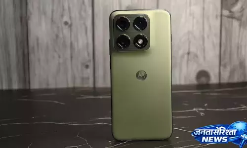 Motorola Edge 70 Pro रिव्यू: प्रैक्टिकल, भरोसेमंद और ऑप्टिमाइज़्ड Motorola Edge 70 Pro रिव्यू: प्रैक्टिकल, भरोसेमंद और ऑप्टिमाइज़्ड