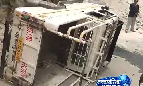 Kullu सड़क हादसा, 22 यात्री घायल, ड्राइवर के खिलाफ केस दर्ज Kullu सड़क हादसा, 22 यात्री घायल, ड्राइवर के खिलाफ केस दर्ज