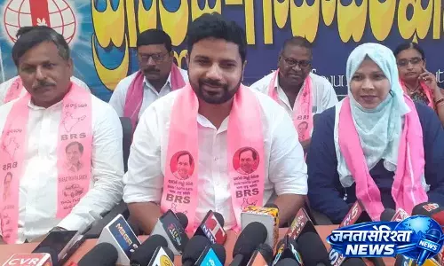 बीआरएस नेता व्याला हरीश रेड्डी ने RFCL नौकरी घोटाले में न्याय की मांग की बीआरएस नेता व्याला हरीश रेड्डी ने RFCL नौकरी घोटाले में न्याय की मांग की